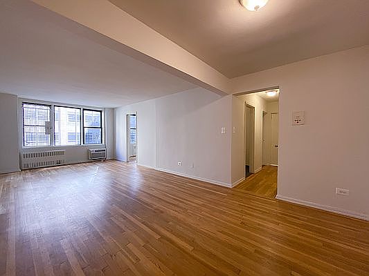 1st image of 320 W 56th St APT 5G