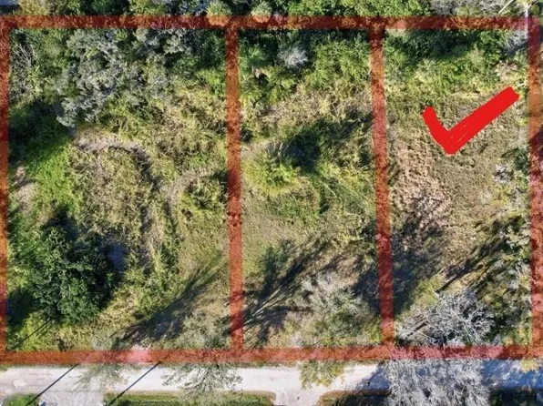 1600 27th St E, Bradenton, FL 34208