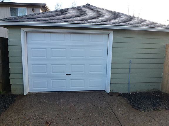 Oversize Garage