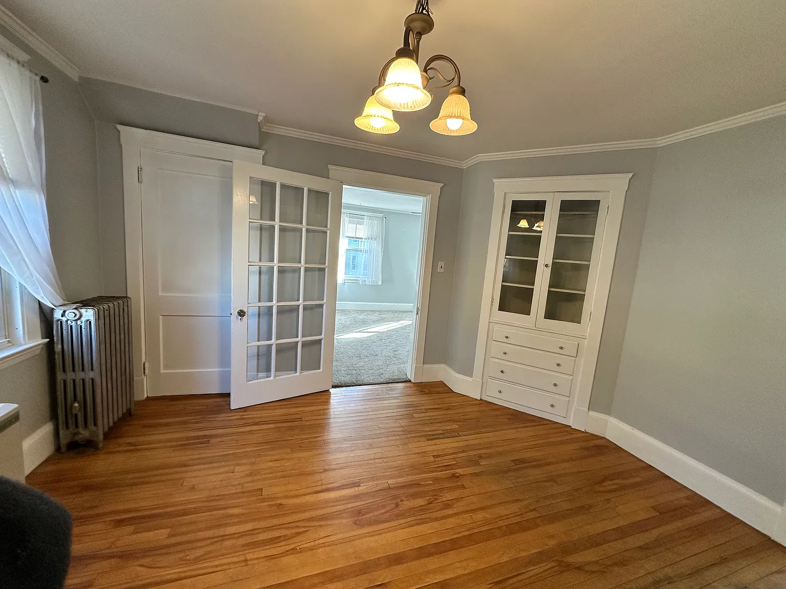 2 bed, 1400 sqft, $2,200 — Photo 3
