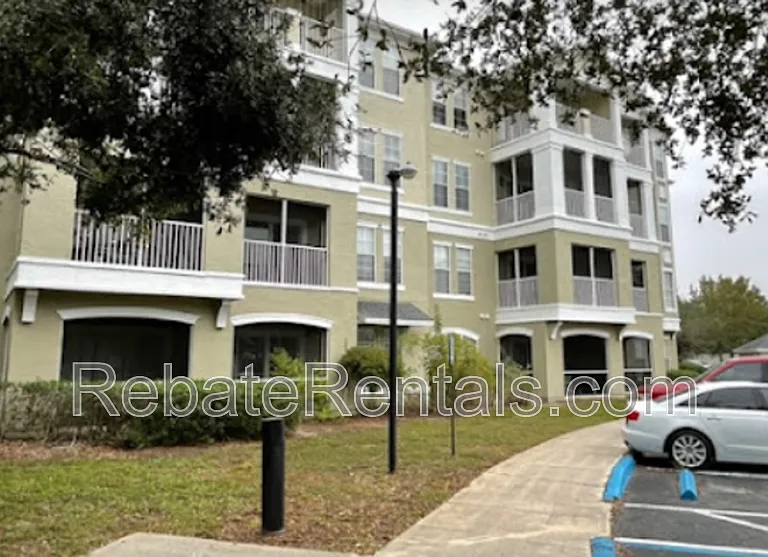 8290 Gate Pkwy #911 — Photo 3