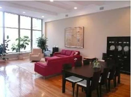 Sold by MNS | media 23