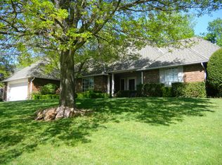 1812 N Mistletoe Ln, Edmond, OK 73034