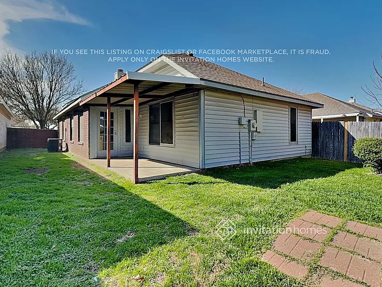 6736 Driffield Cir E — Photo 17