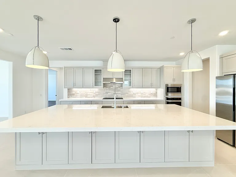 273 Paxton Way — Photo 5