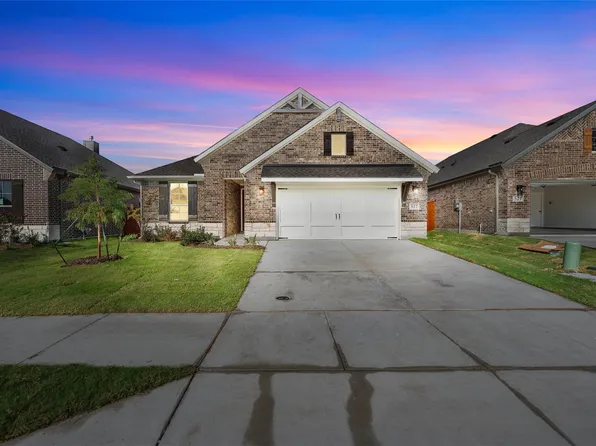 517 Pickett Creek Dr, Aledo, TX 76008