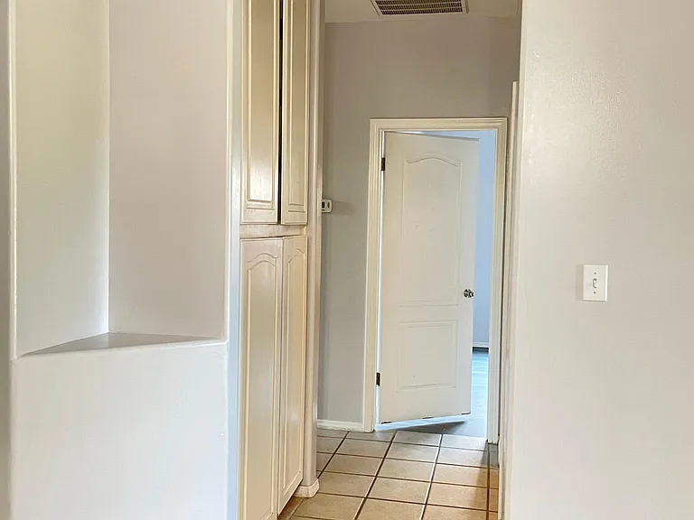 12216 Kingfisher Ave — Photo 22