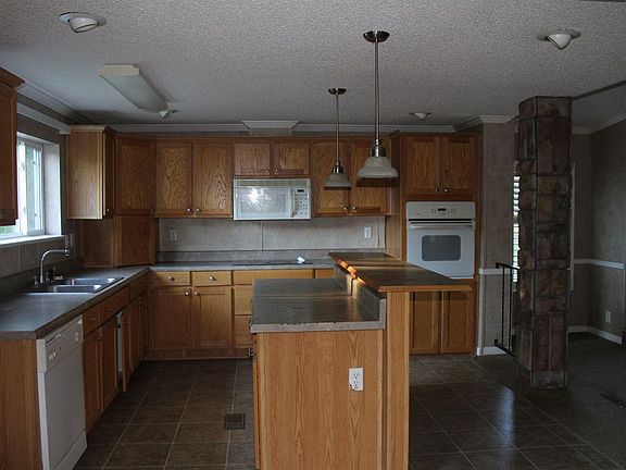 3rd image of 47 Rosey Pig Ln