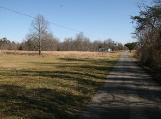 N Lowe Rd, Crossville, TN 38571