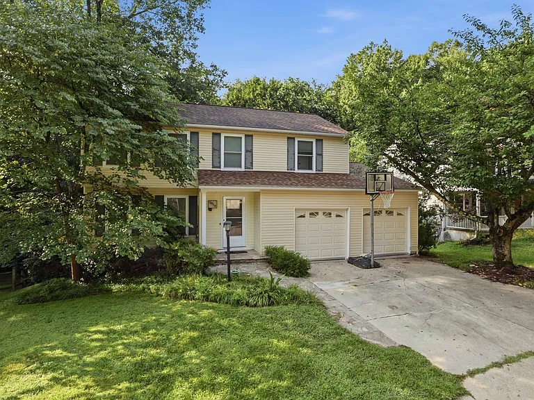 8818 Blue Sea Dr — Photo 1