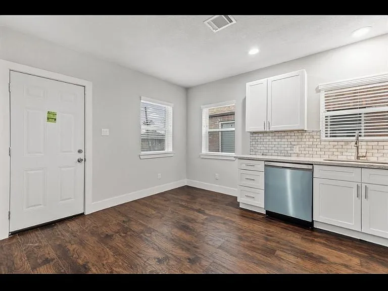 2506 Truxillo St — Photo 7