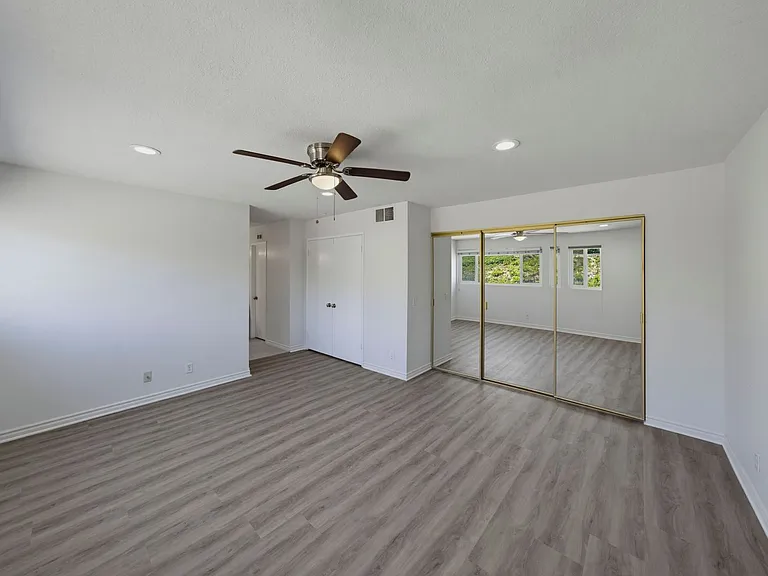 1038 Rimwood Dr — Photo 40