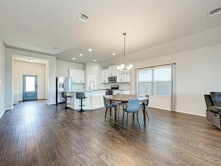 136 Finley St — Photo 14