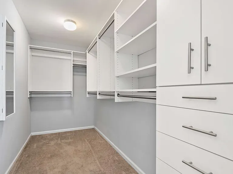 3368 Kinross Ct — Photo 9