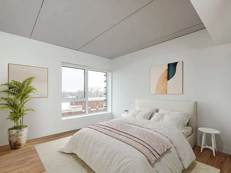100 Alexander Ave — Photo 14