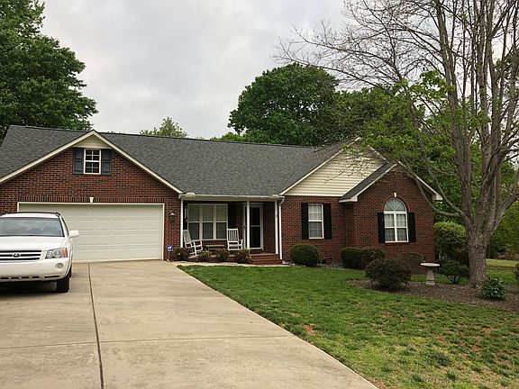 2nd image of 6006 Bryant Ln
