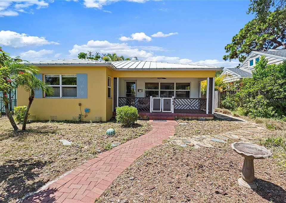 1st image of 144 30TH AVENUE NE