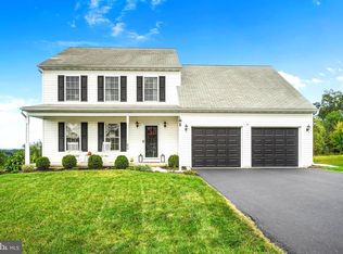 60 Bryn Way, Mount Wolf, PA 17347