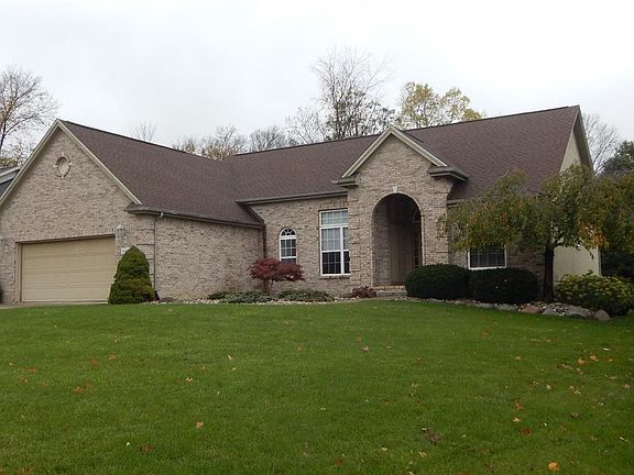 2nd image of 444 River Woods Dr