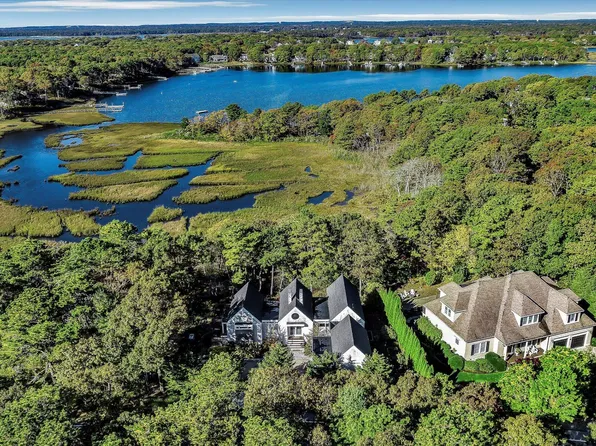 403 Great Oak Road, Mashpee, MA 02649