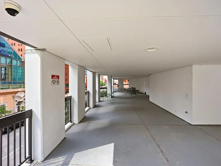 1625 Larimer St #1001 — Photo 17