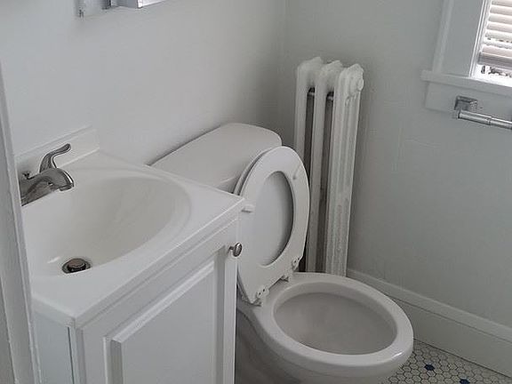 3rd image of 2708 Blaisdell Ave APT 101