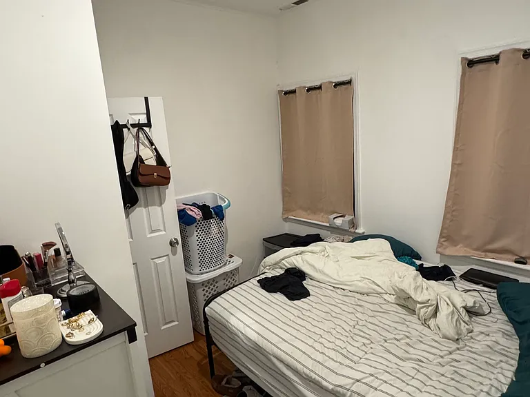 722 Sansom St #4 — Photo 11