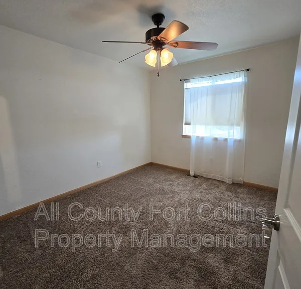 3727 Mount Spalding St — Photo 5