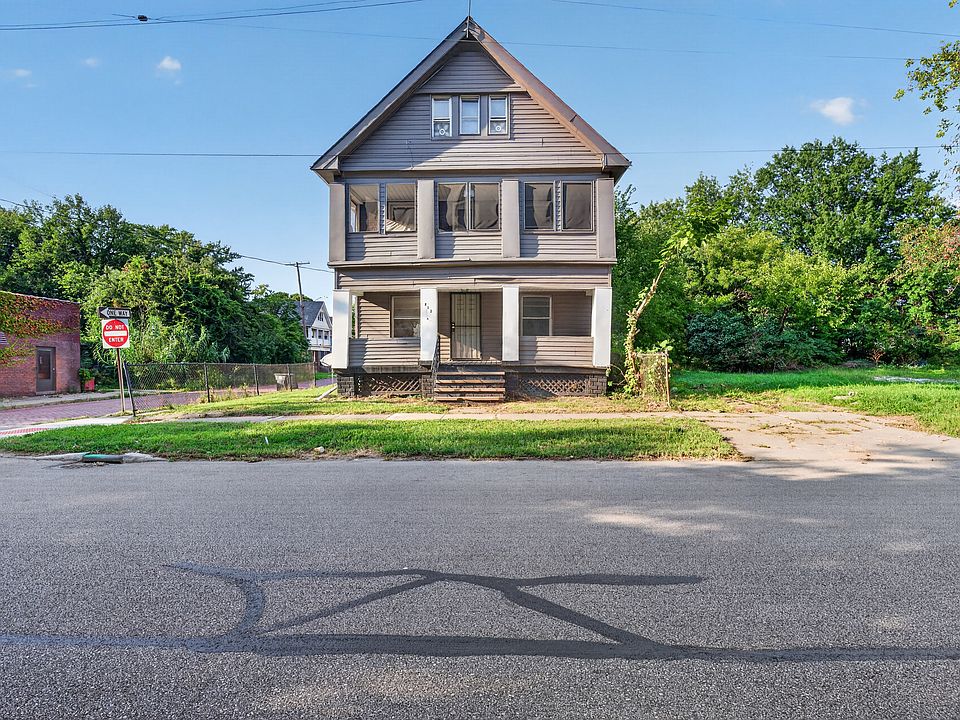 1st image of 813 Wayside Rd #1A
