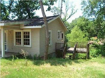 2nd image of 458 Crescent Ln E