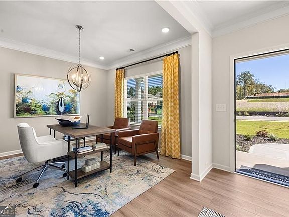 3rd image of 225 Jones Ridge Dr