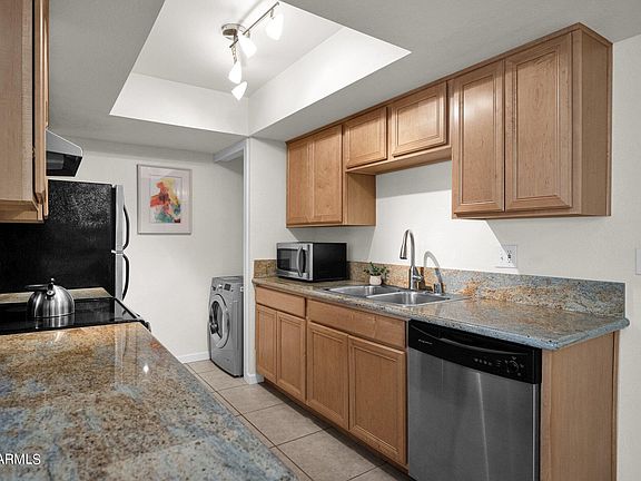 2nd image of 740 W ELM Street #129