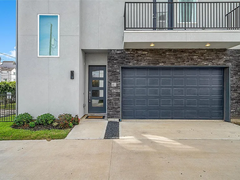 8411 Hempstead Rd #A — Photo 3