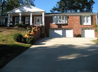 1405 Robin Hood Rd, Charleston, WV 25314