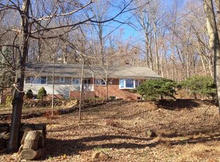 45 Edgemont Rd, Watchung, NJ 07069