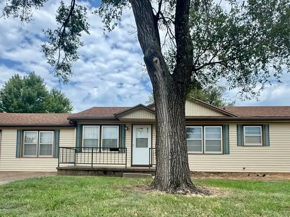 1120 W Cypress Ave, Arkansas City, KS 67005