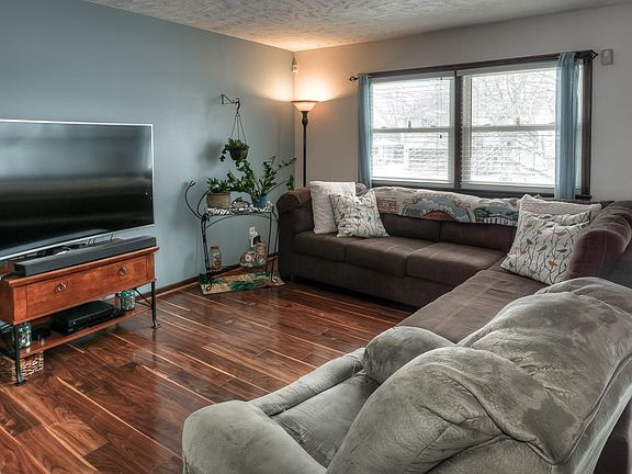 5th image of 3504 Katie Dr