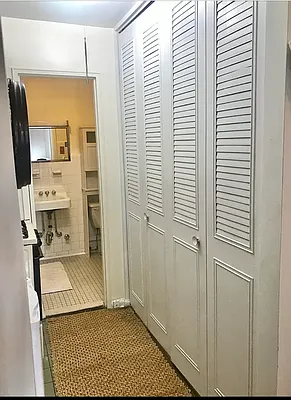 Rented by Compass | media 23