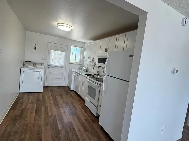 1119 Rosemary St #2 — Photo 4