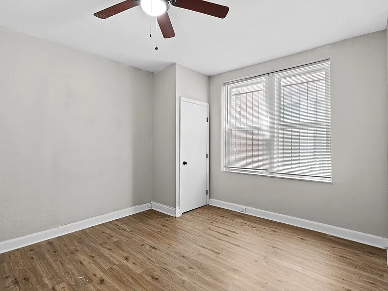 2833 Miami St — Photo 22