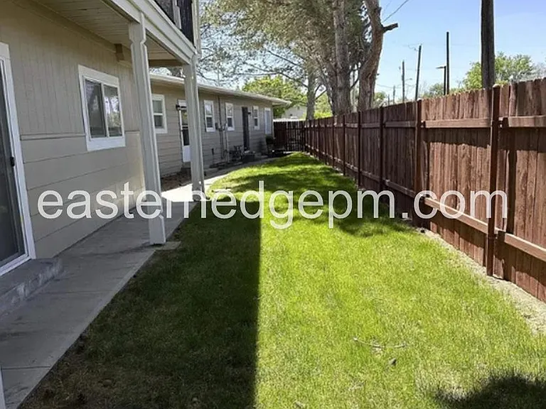 305-339 NW 8th Ave — Photo 25