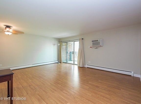2nd image of 3941 Saratoga Ave APT 211