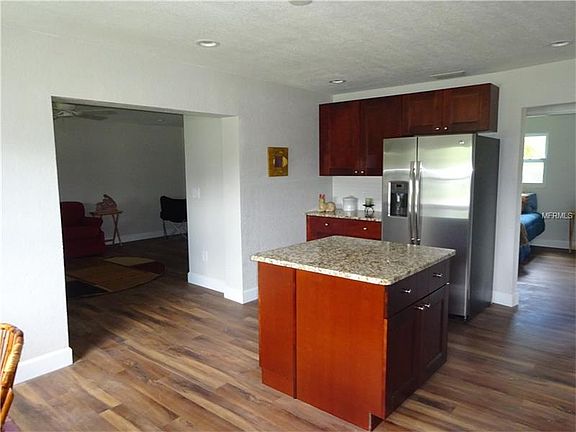 4th image of 6670 82nd Avenue Ct N