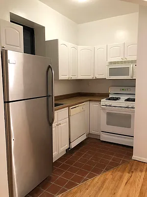 Rented by Oxford Property Group | media 29