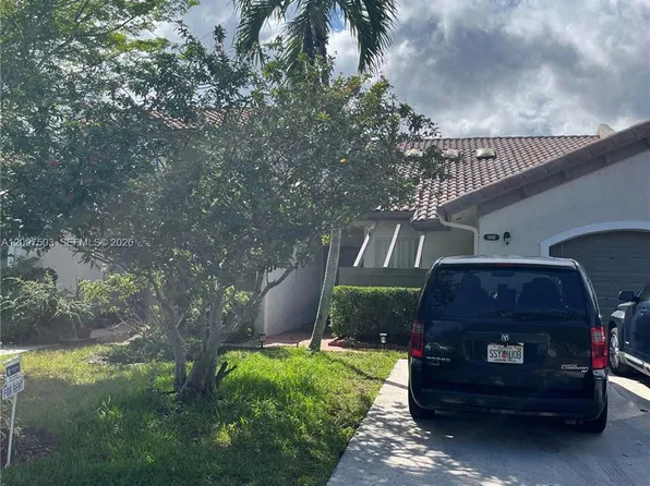 8448 SW 114th Pl, Miami, FL 33173