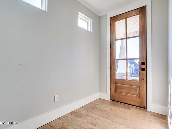 4th image of 7832 Lake Mountain Ln
