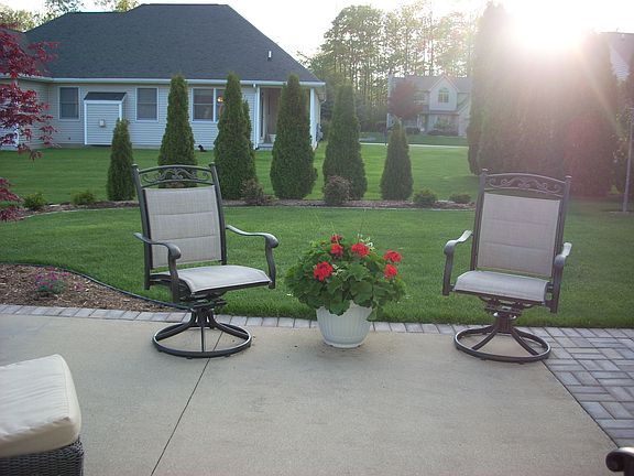 4th image of 3243 Silverwood Dr