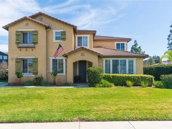 2295 Shanna Carle Dr, Corona, CA 92882
