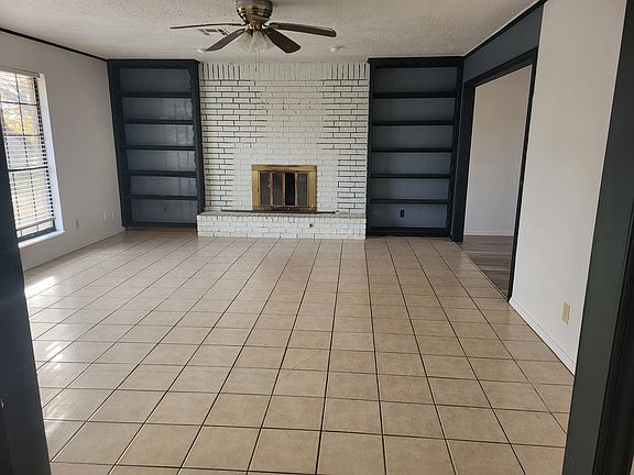 2nd image of 1703 Maplewood Dr