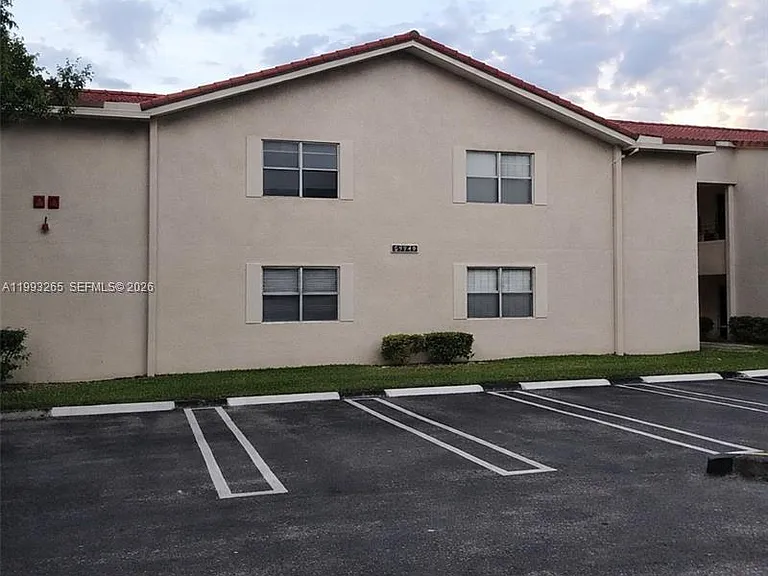 3748 N University Dr #A-8 — Photo 1